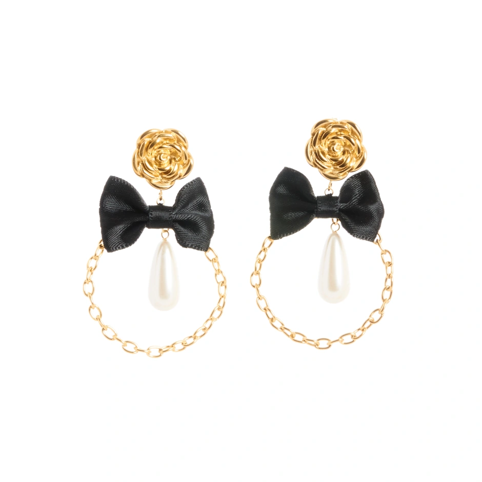 pendientes-belinda-wings-x-alexah-camille-negro-alexah