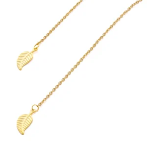 pendientes-alexah-cadena-hoja-en-acero-dorado-detalle