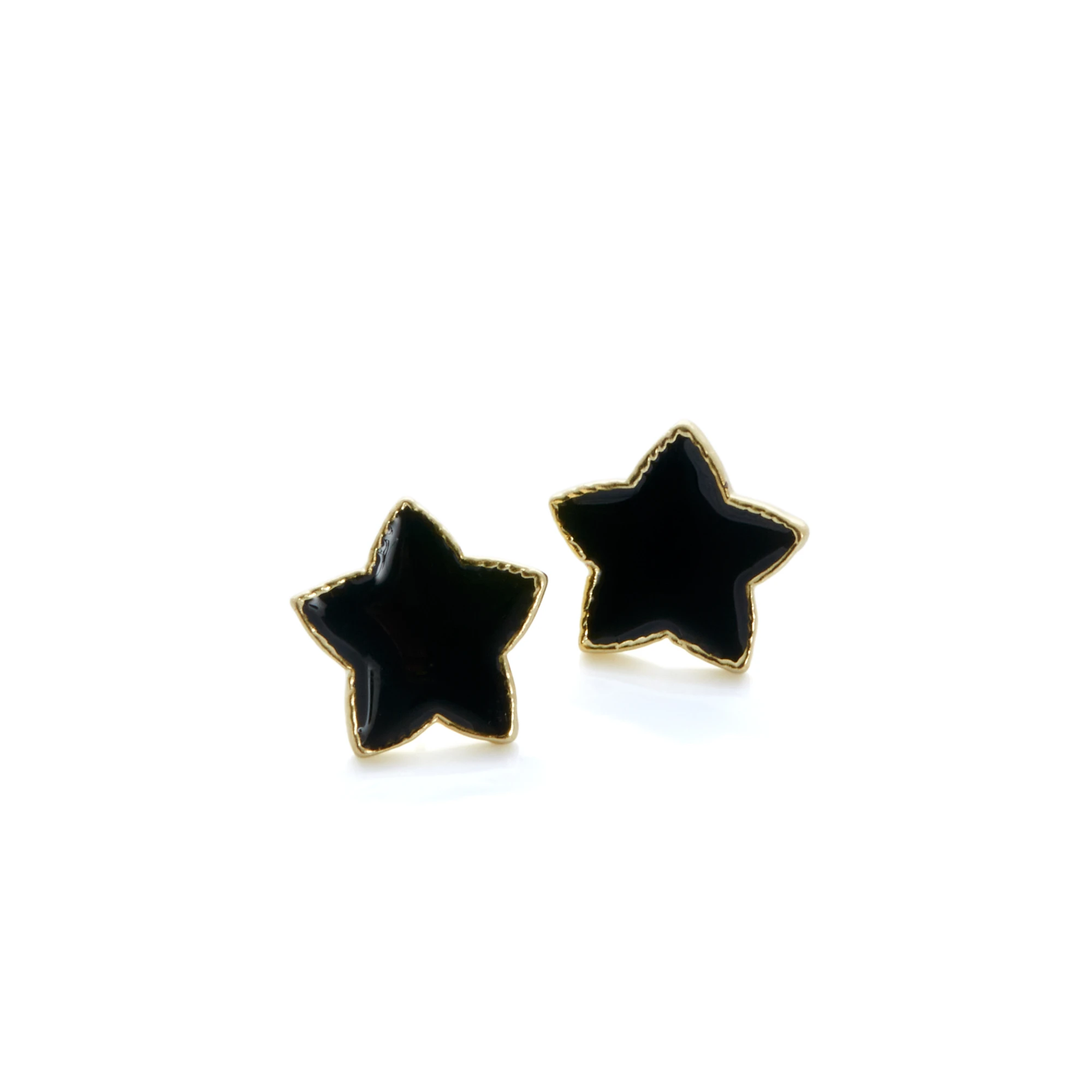 pendientes-star-esmaltados-negros-detalle