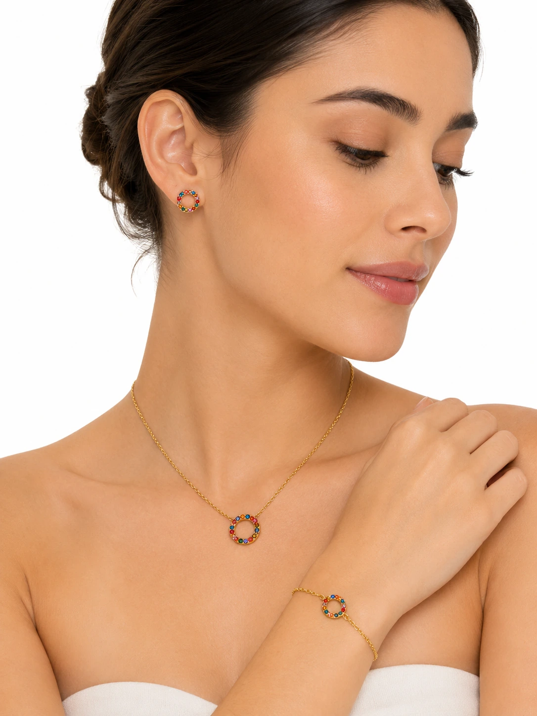 set-skyline-colgante-pulsera-y-pendiente-dorado-alexah-modelo
