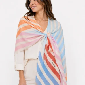 panuelo-estampado-grande-plage-naranja-alexah-modelo
