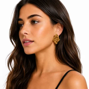 pendientes-placa-ios-en-acero-dorado-alexah-modelo