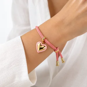 pulsera-solidaria-modelo