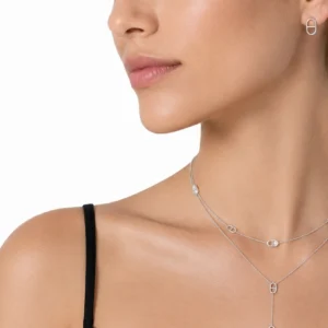 collar-nordic-longo-plateado-largo-de-acero-alexah-modelo