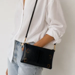 bolso-mujer-serpente-negro-alexah-modelo