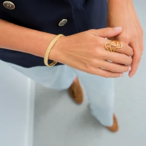 pulsera-ball-dorada-de-acero-alexah-modelo